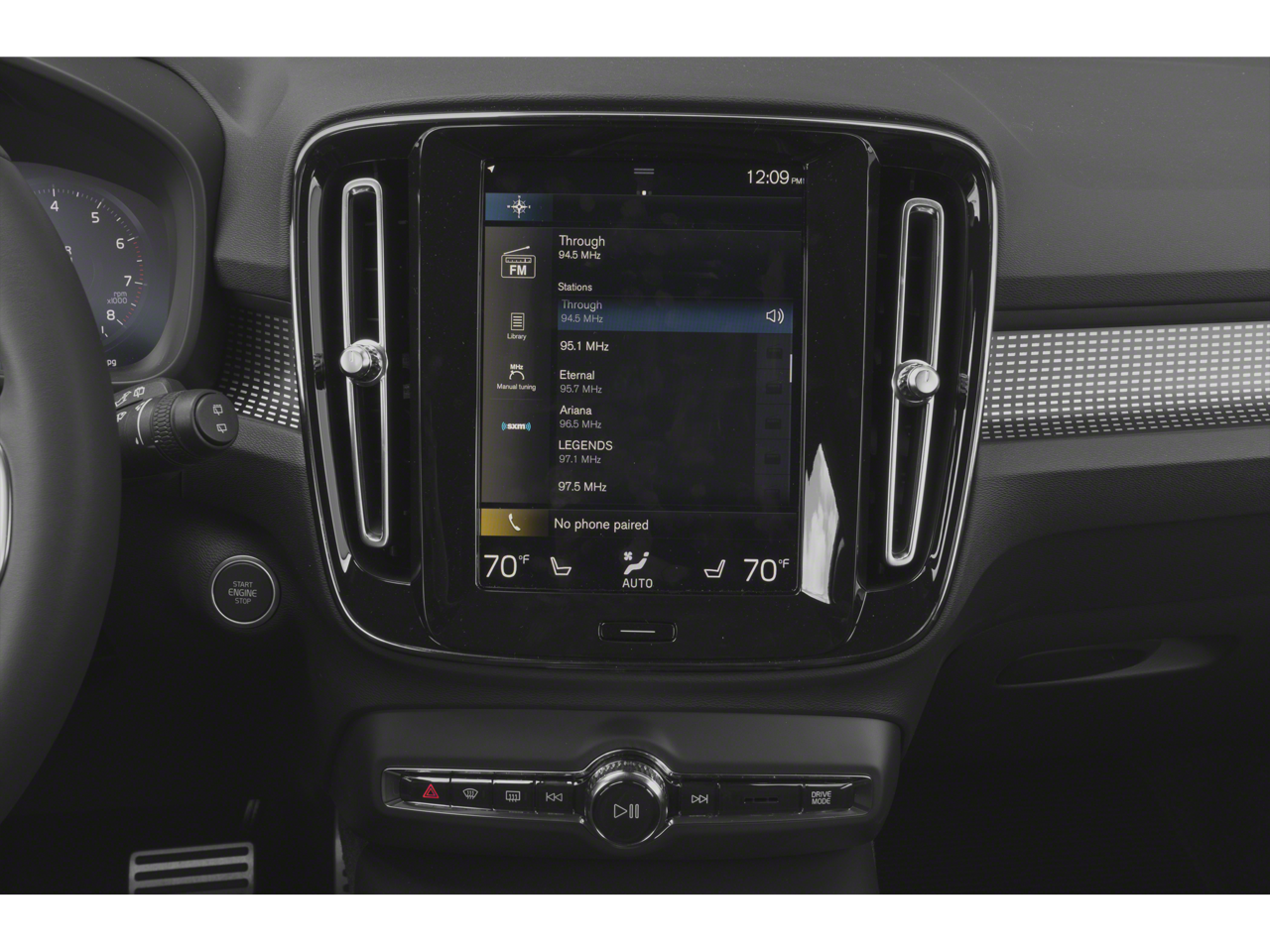 2021 Volvo XC40 R-Design