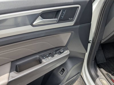 2022 Volkswagen Atlas 3.6L V6 SEL Premium R-Line