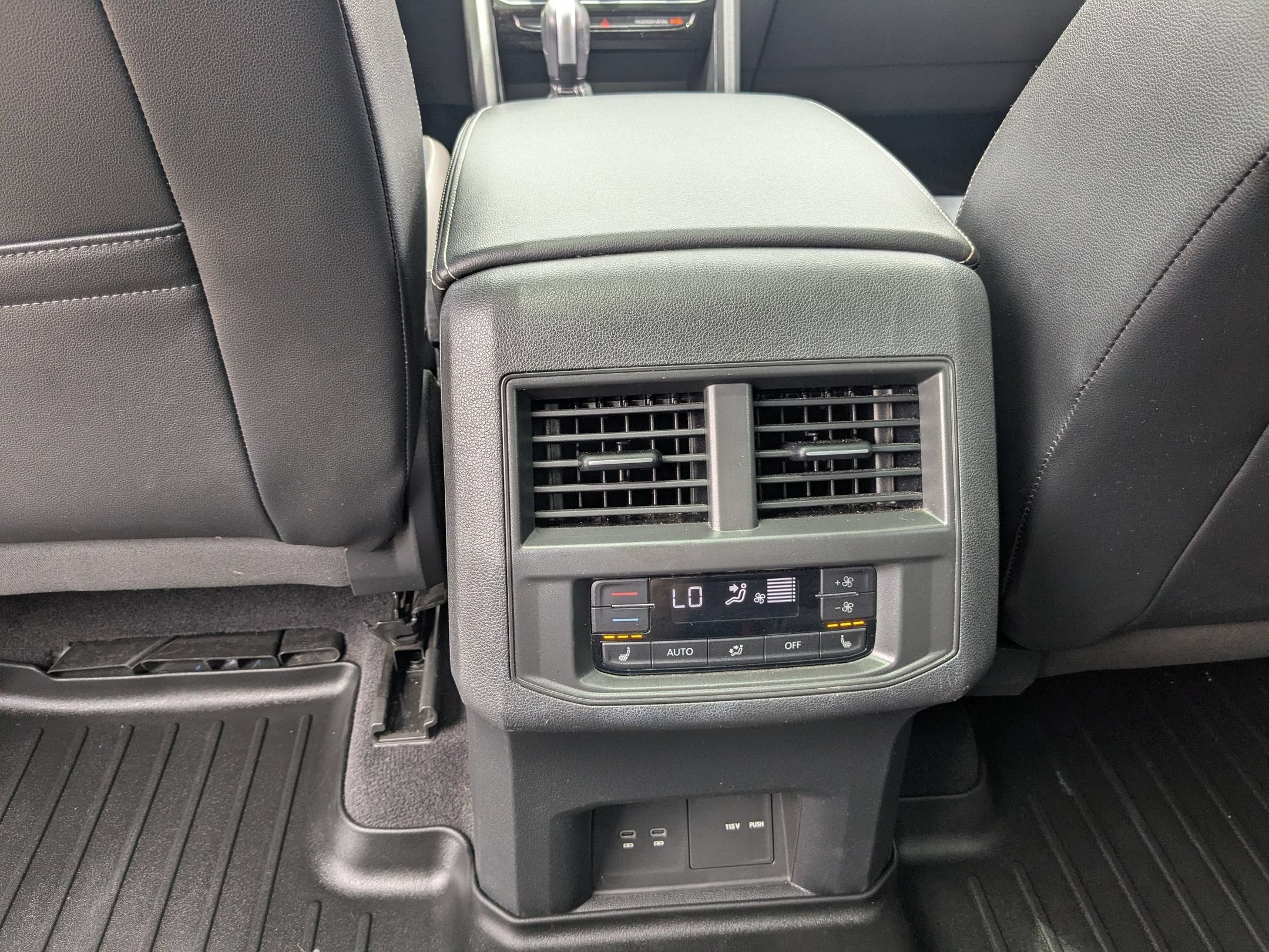 2022 Volkswagen Atlas 3.6L V6 SEL Premium R-Line