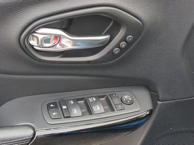 2023 Jeep Cherokee Altitude Lux 4x4