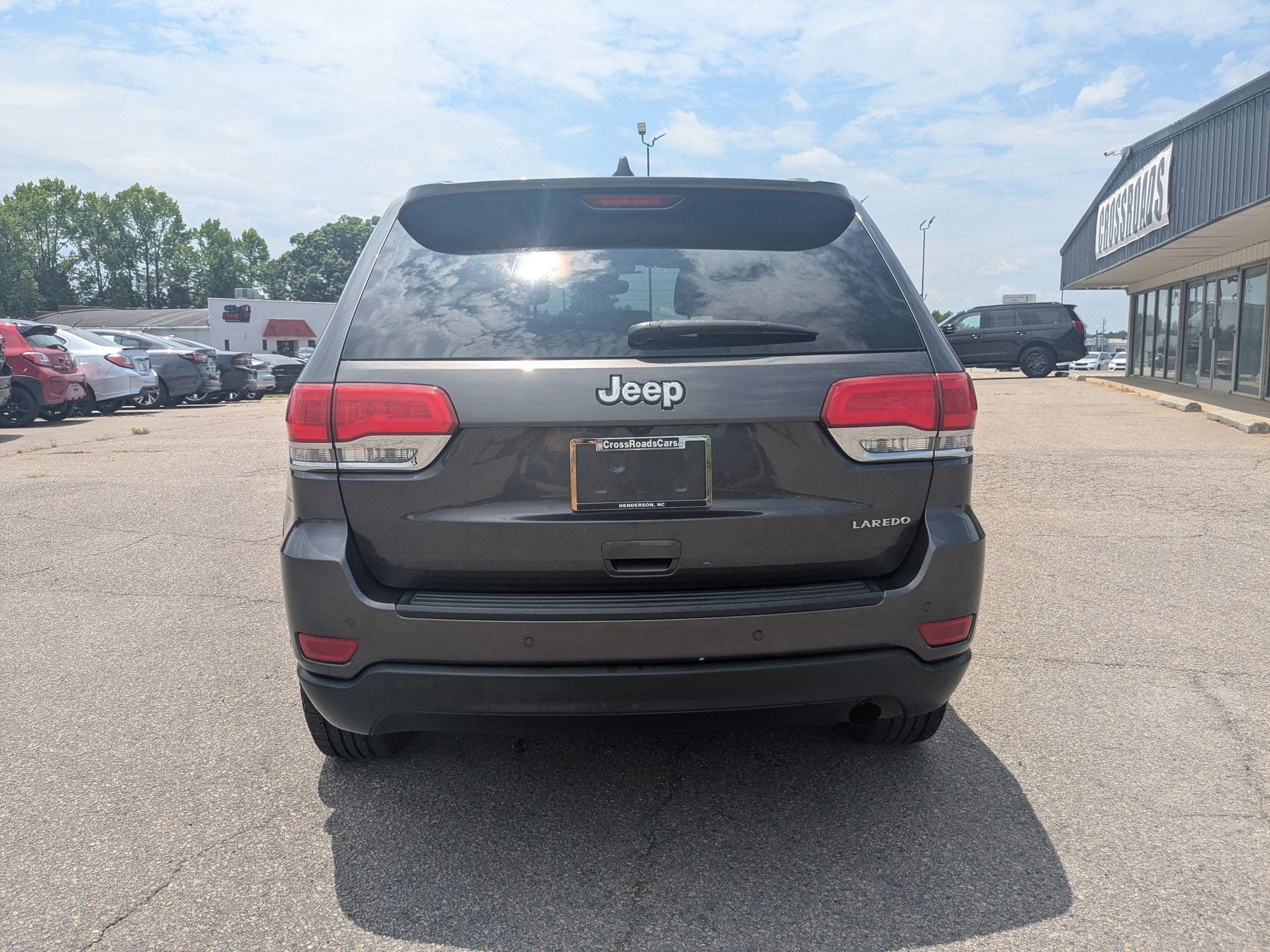 2017 Jeep Grand Cherokee Laredo 4x2