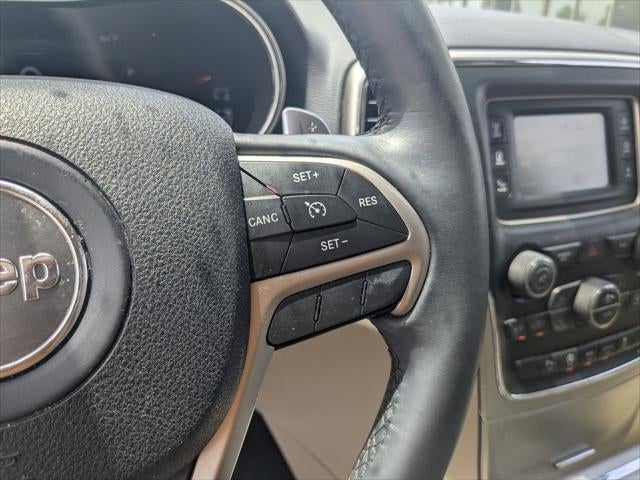 2017 Jeep Grand Cherokee Laredo 4x2