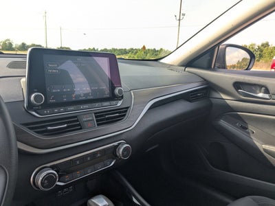 2024 Nissan Altima SV FWD