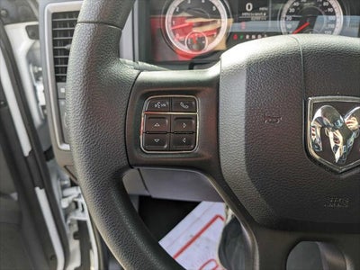 2020 RAM 1500 Classic Tradesman Crew Cab 4x2 5'7' Box