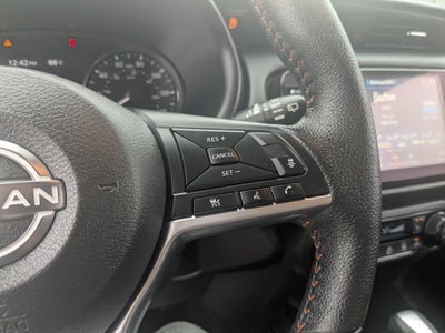 2024 Nissan Kicks SR Xtronic CVT