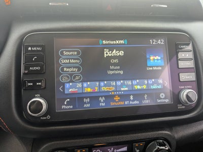 2024 Nissan Kicks SR Xtronic CVT