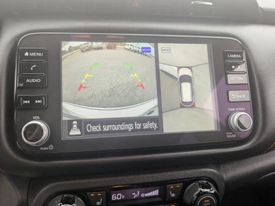 2024 Nissan Kicks SR Xtronic CVT