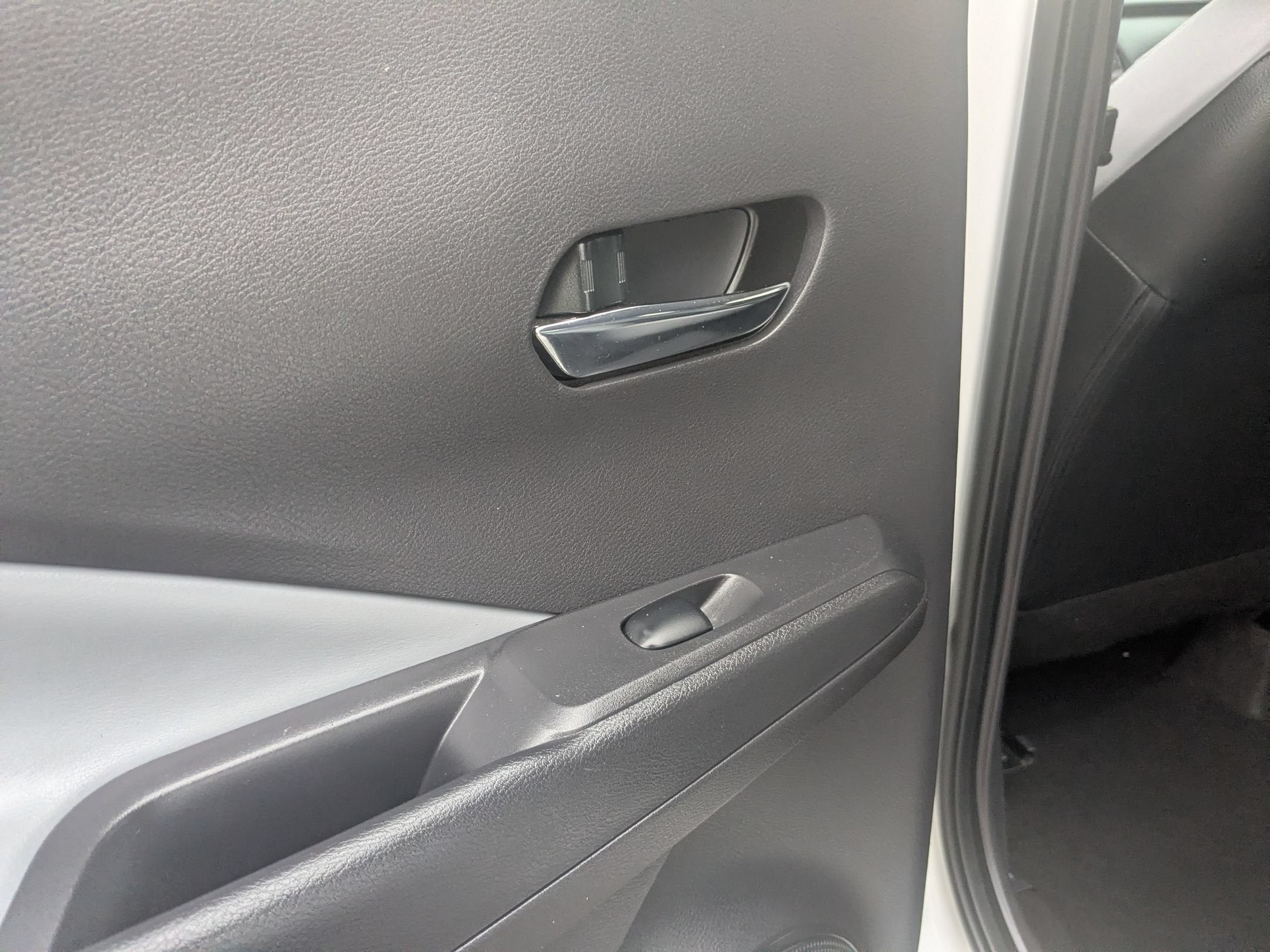 2024 Nissan Kicks SR Xtronic CVT