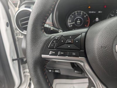 2024 Nissan Kicks SR Xtronic CVT
