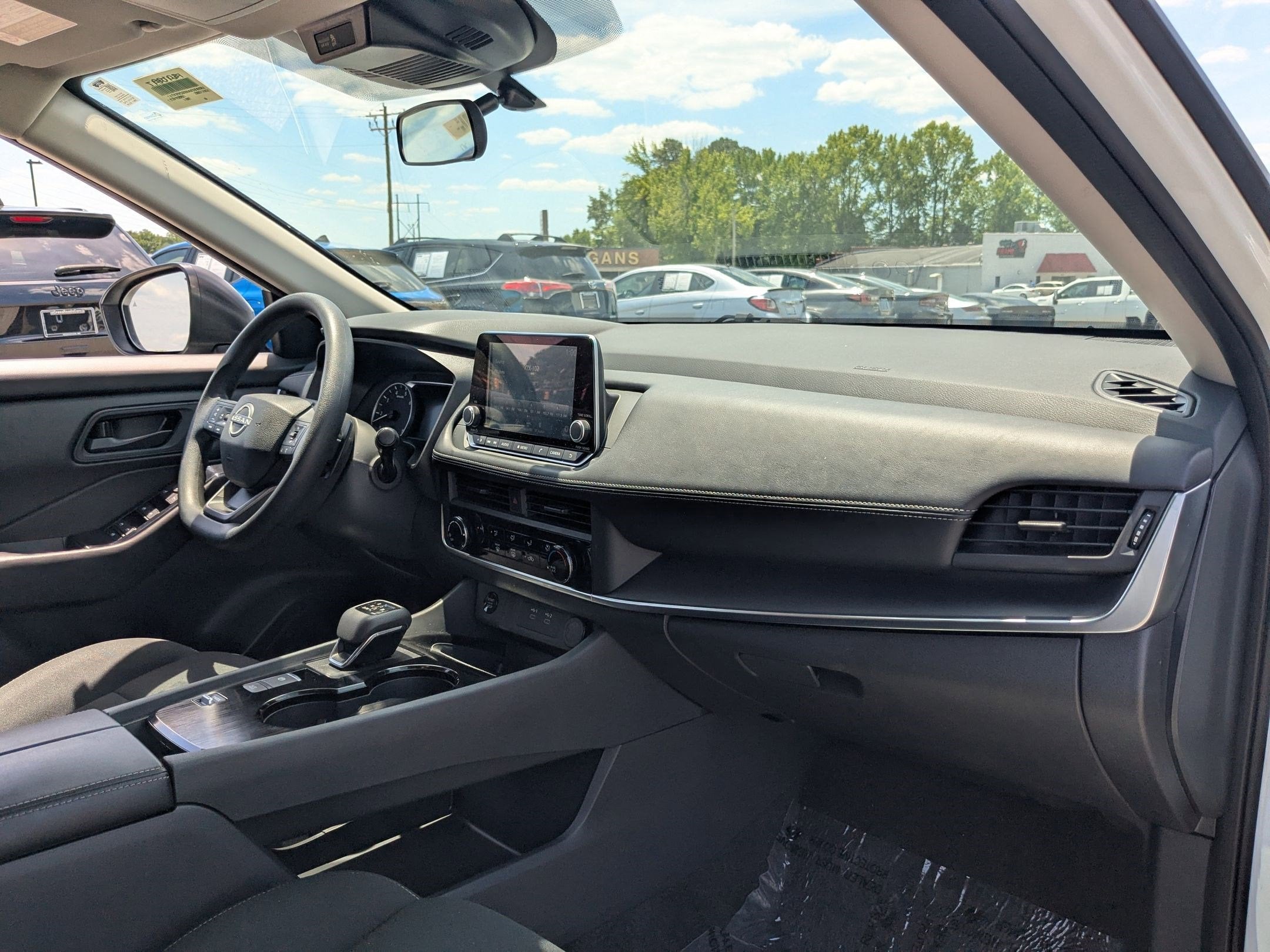 2025 Nissan Rogue S FWD
