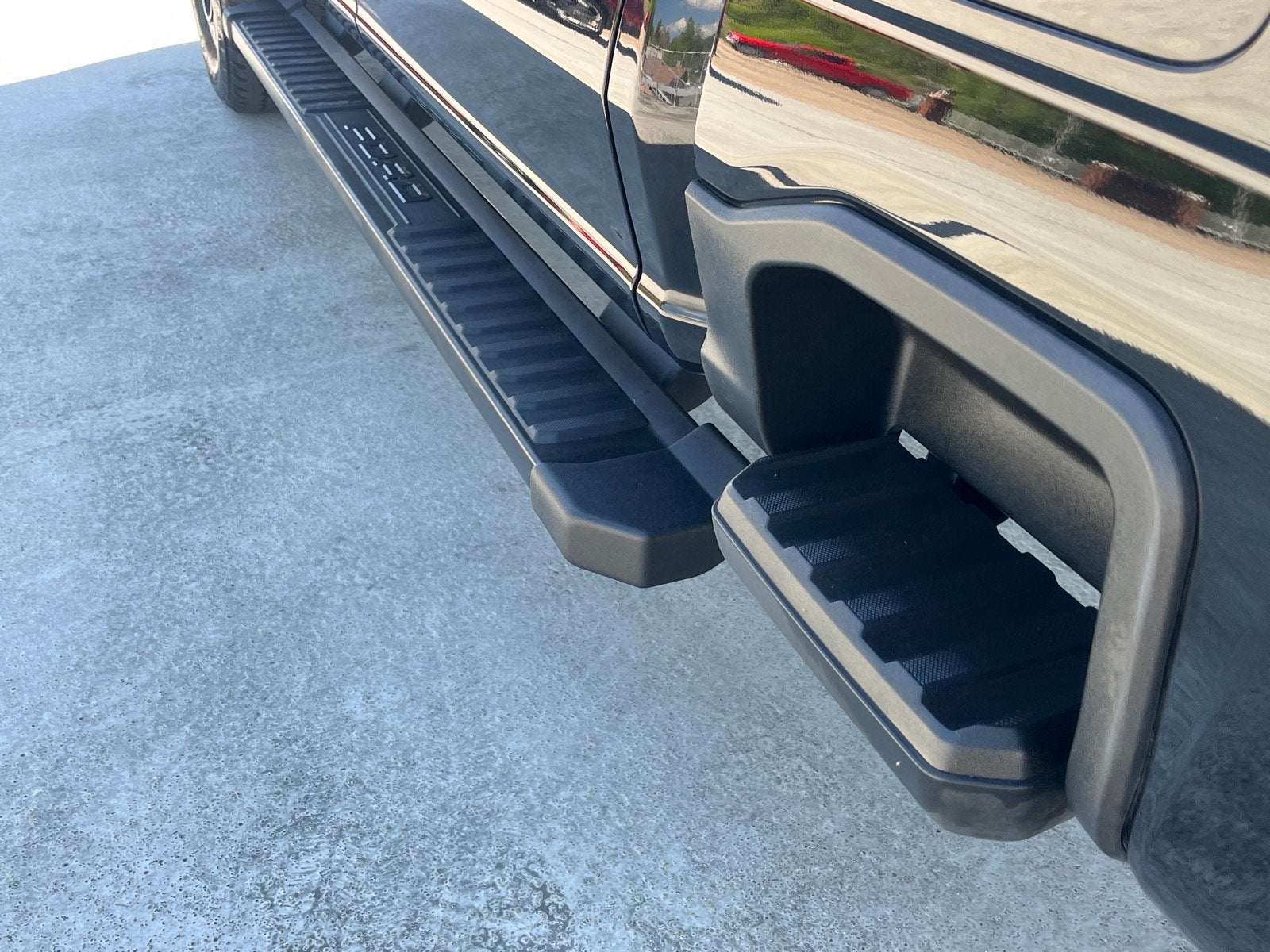 2025 Ford Super Duty F-350 SRW LARIAT