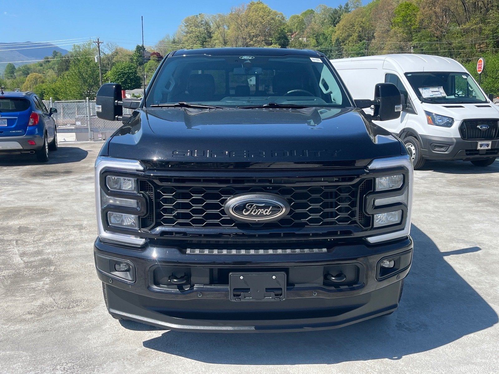 2025 Ford Super Duty F-350 SRW LARIAT