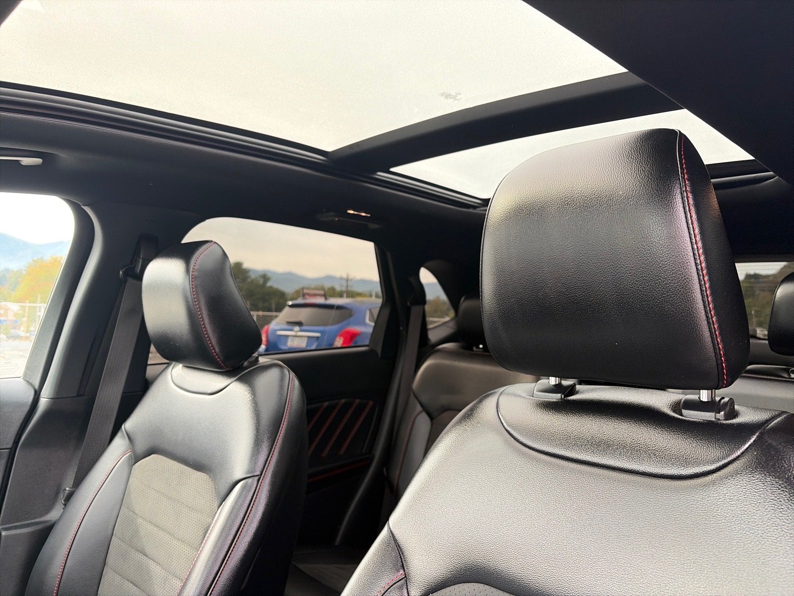 2022 Ford Edge ST-Line