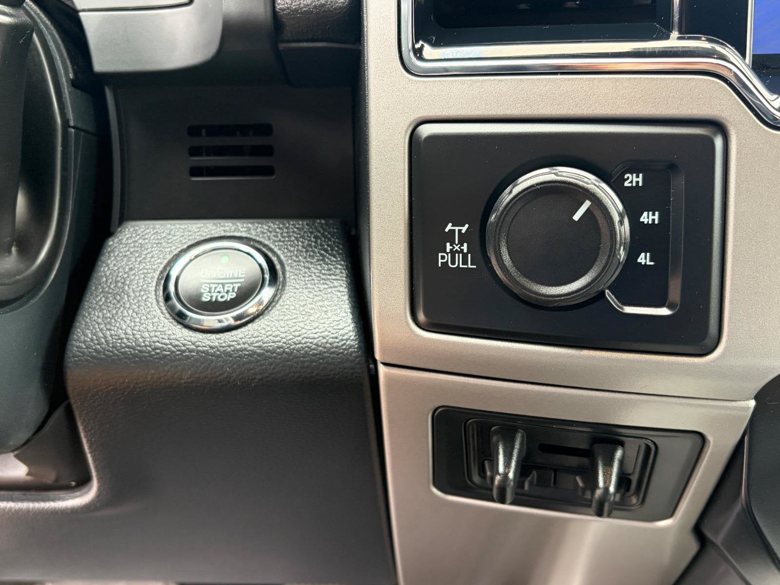 2022 Ford Super Duty F-250 SRW LARIAT