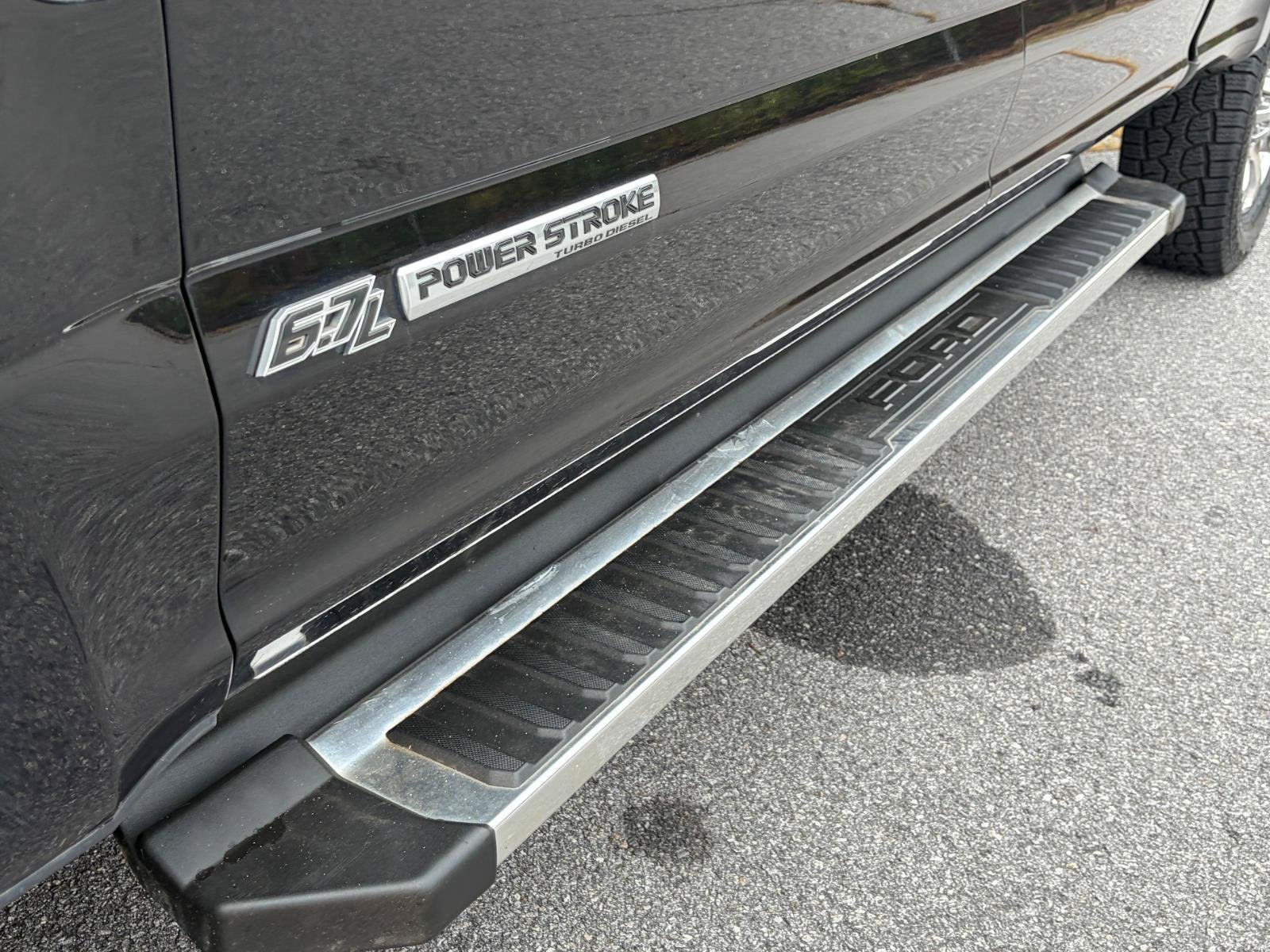 2022 Ford Super Duty F-250 SRW LARIAT