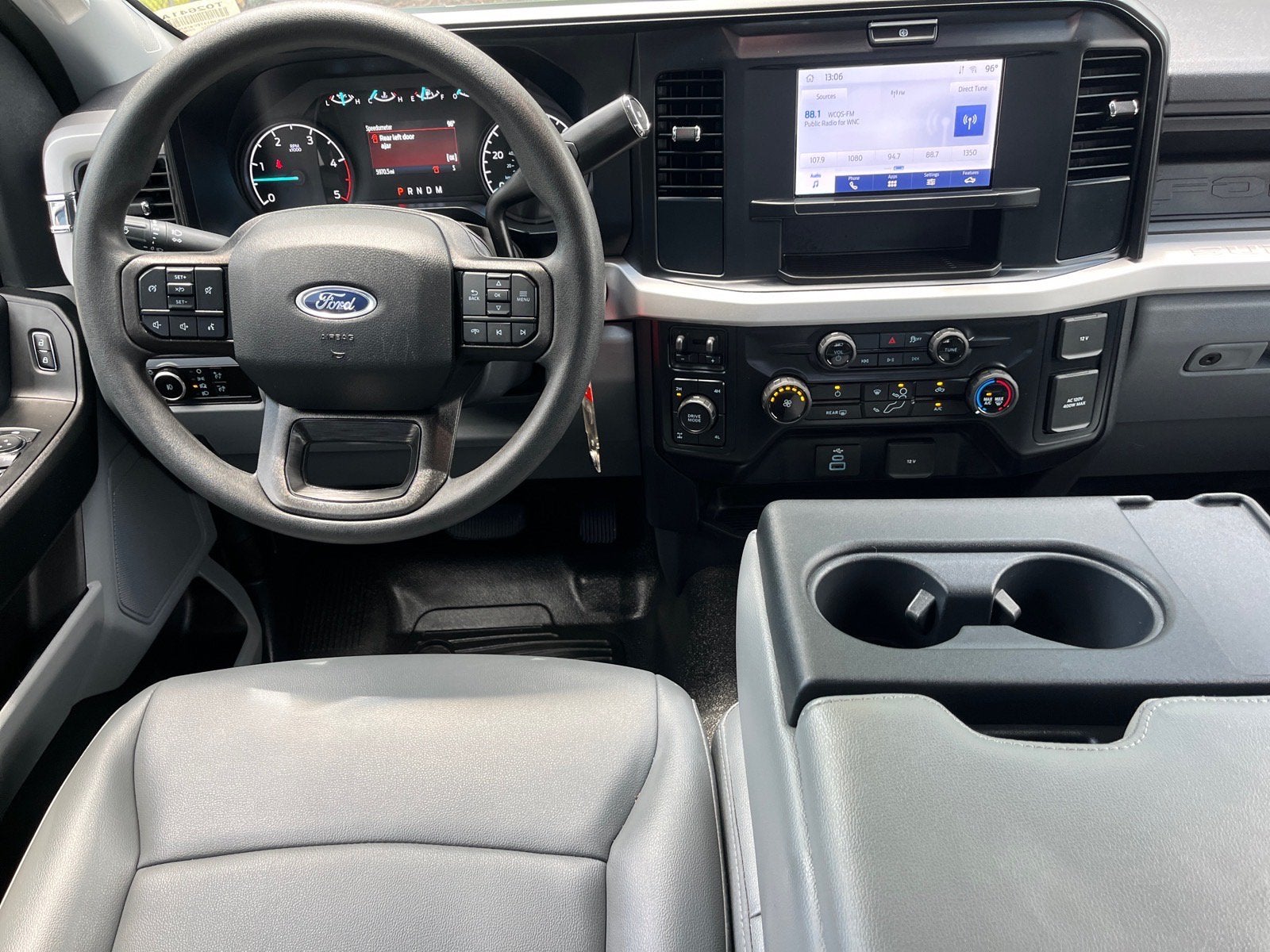 2026 Ford Super Duty F-350 SRW XL