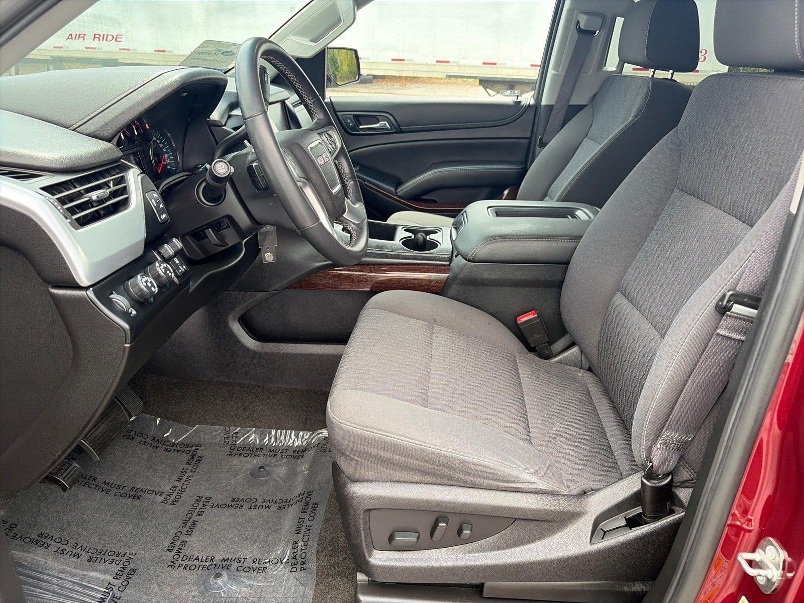 2017 GMC Yukon SLE