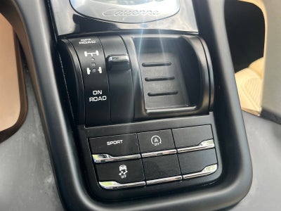 2016 Porsche Cayenne Base