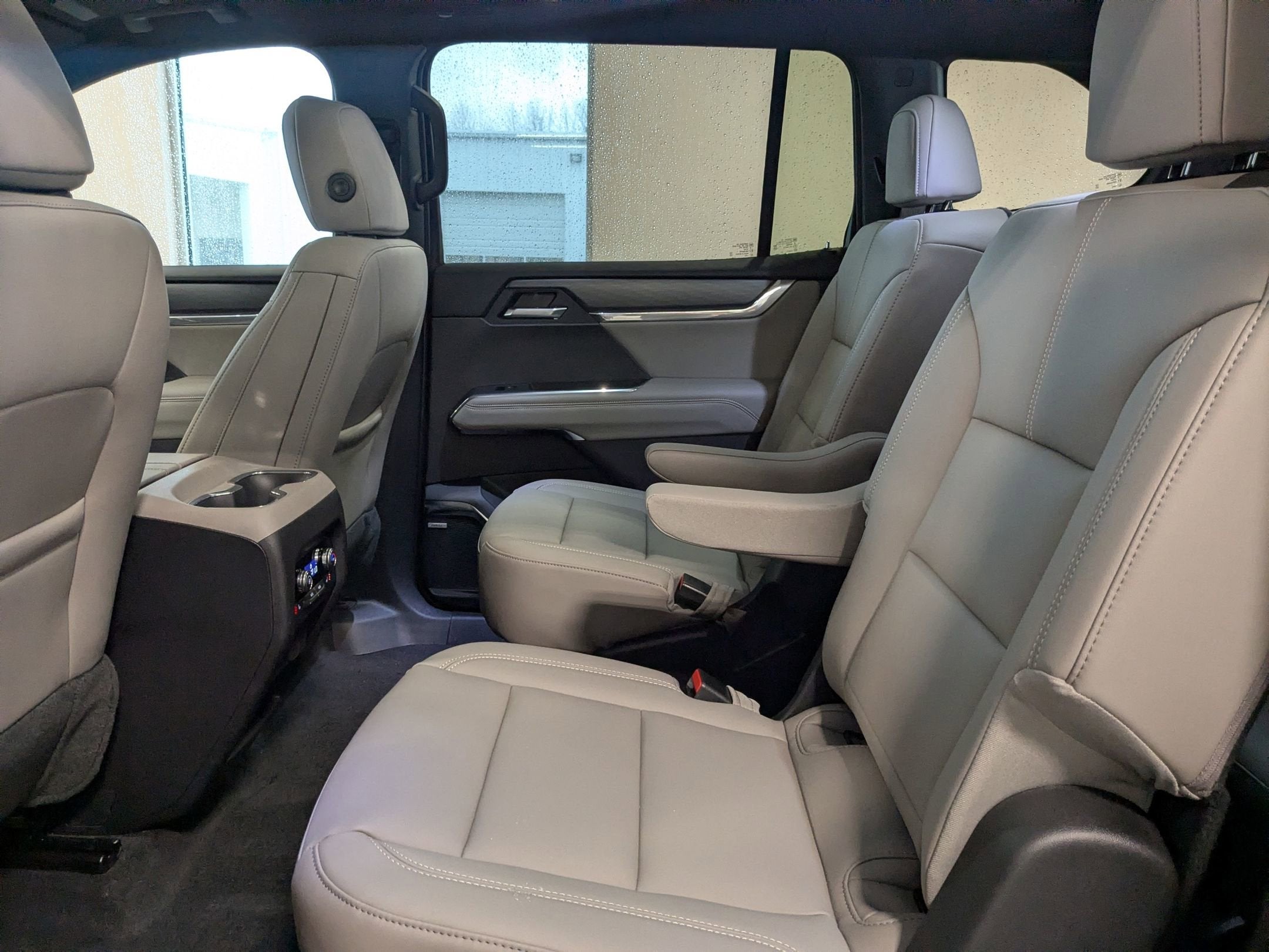 2026 GMC Acadia Elevation - Photo 27