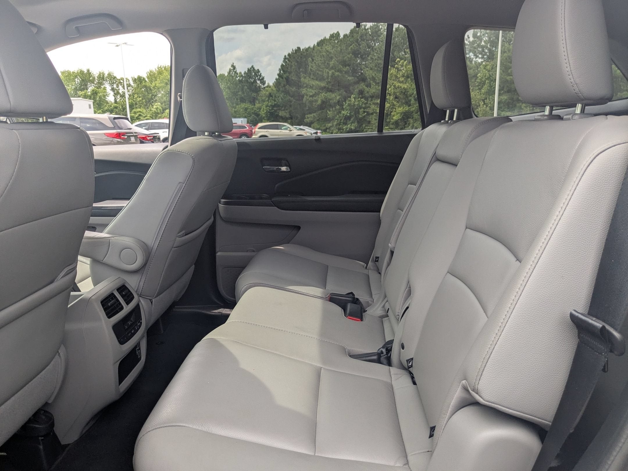 2022 Honda Pilot 2WD Special Edition