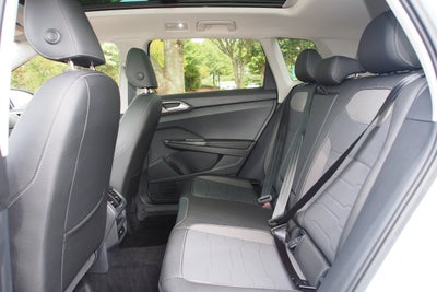 2025 Volkswagen Taos SE Black