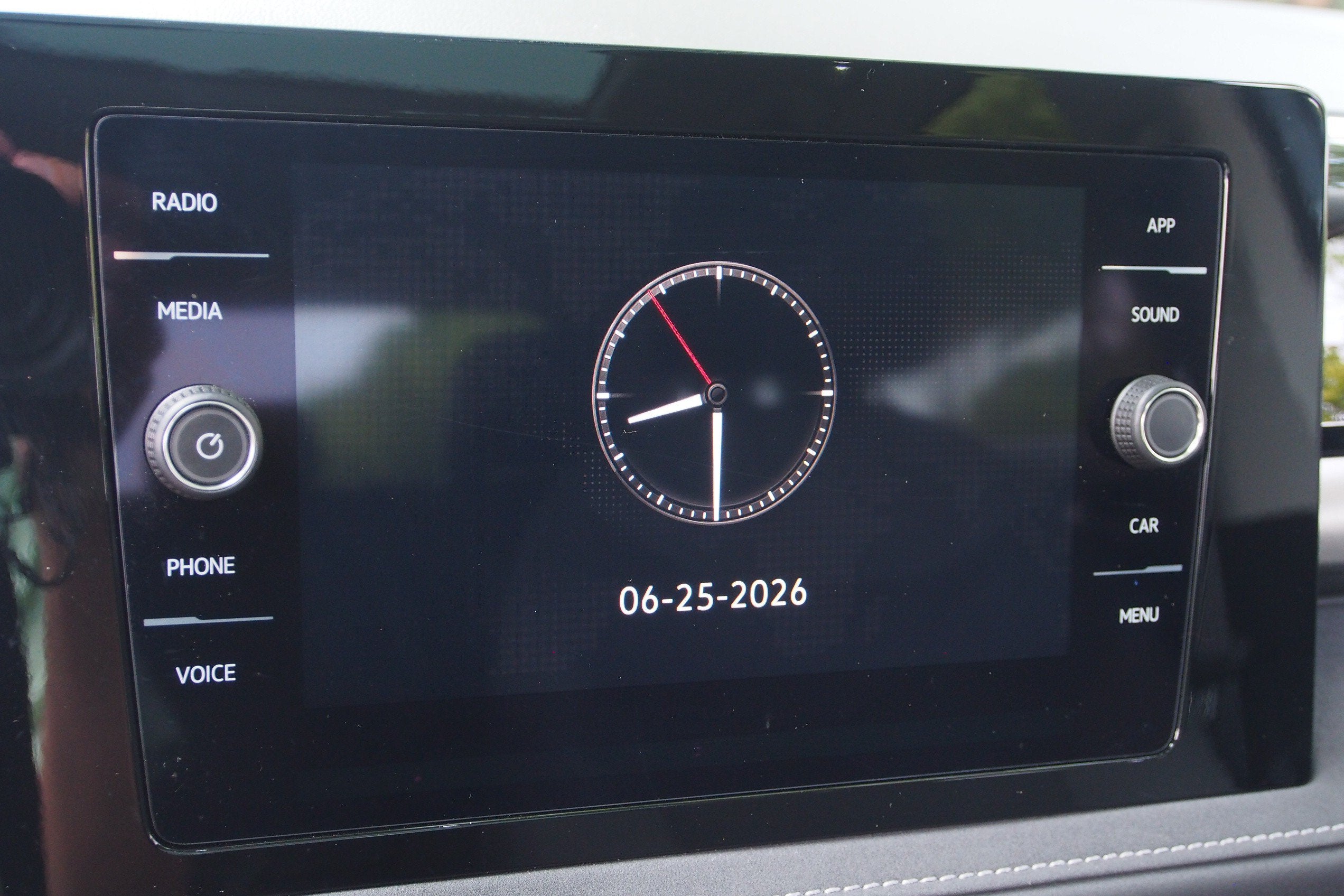 2025 Volkswagen Taos SE Black