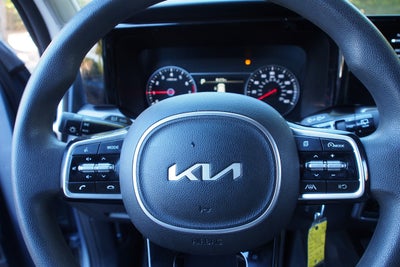 2022 Kia Sorento LX