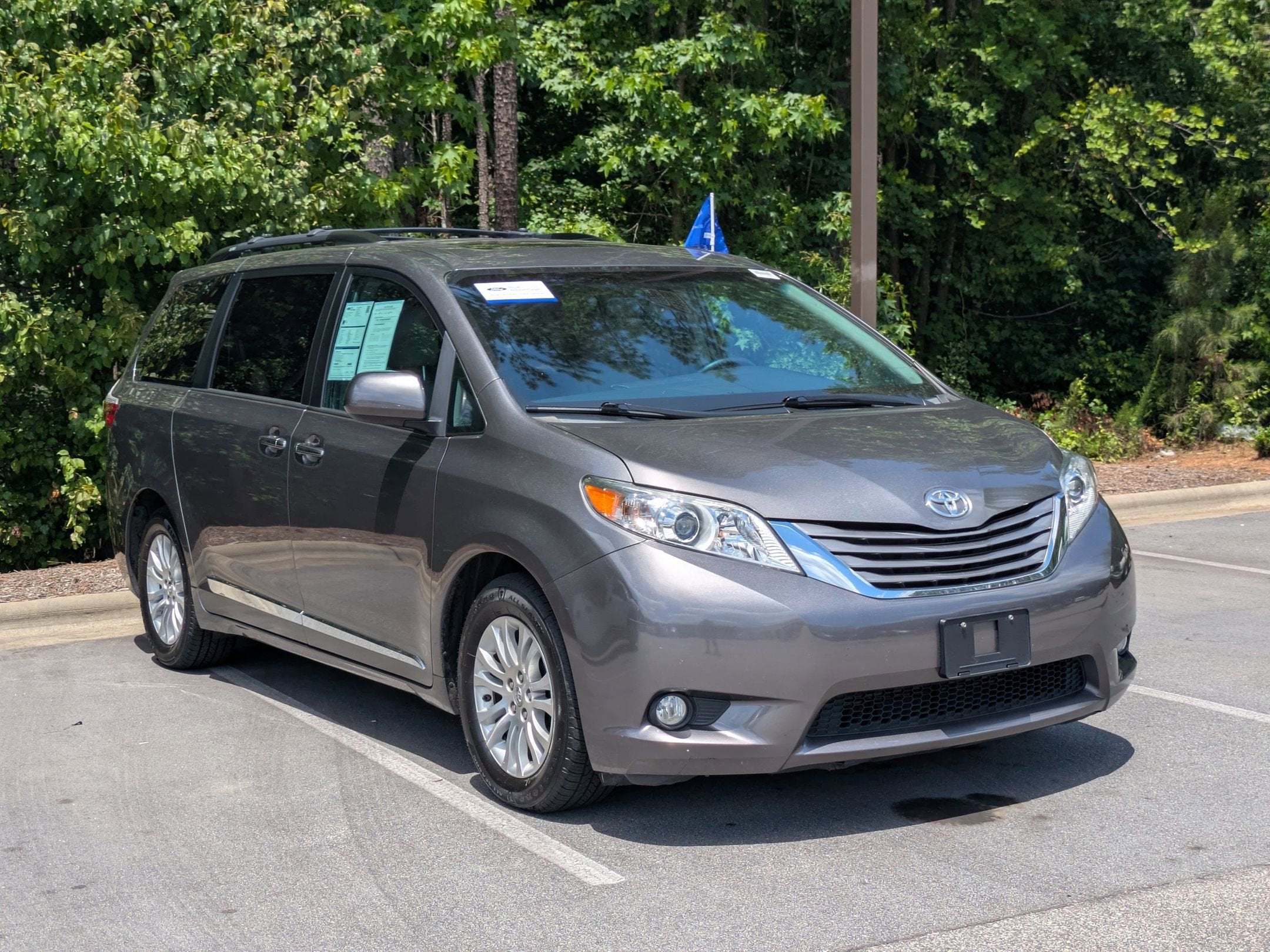 2017 Toyota Sienna XLE Premium