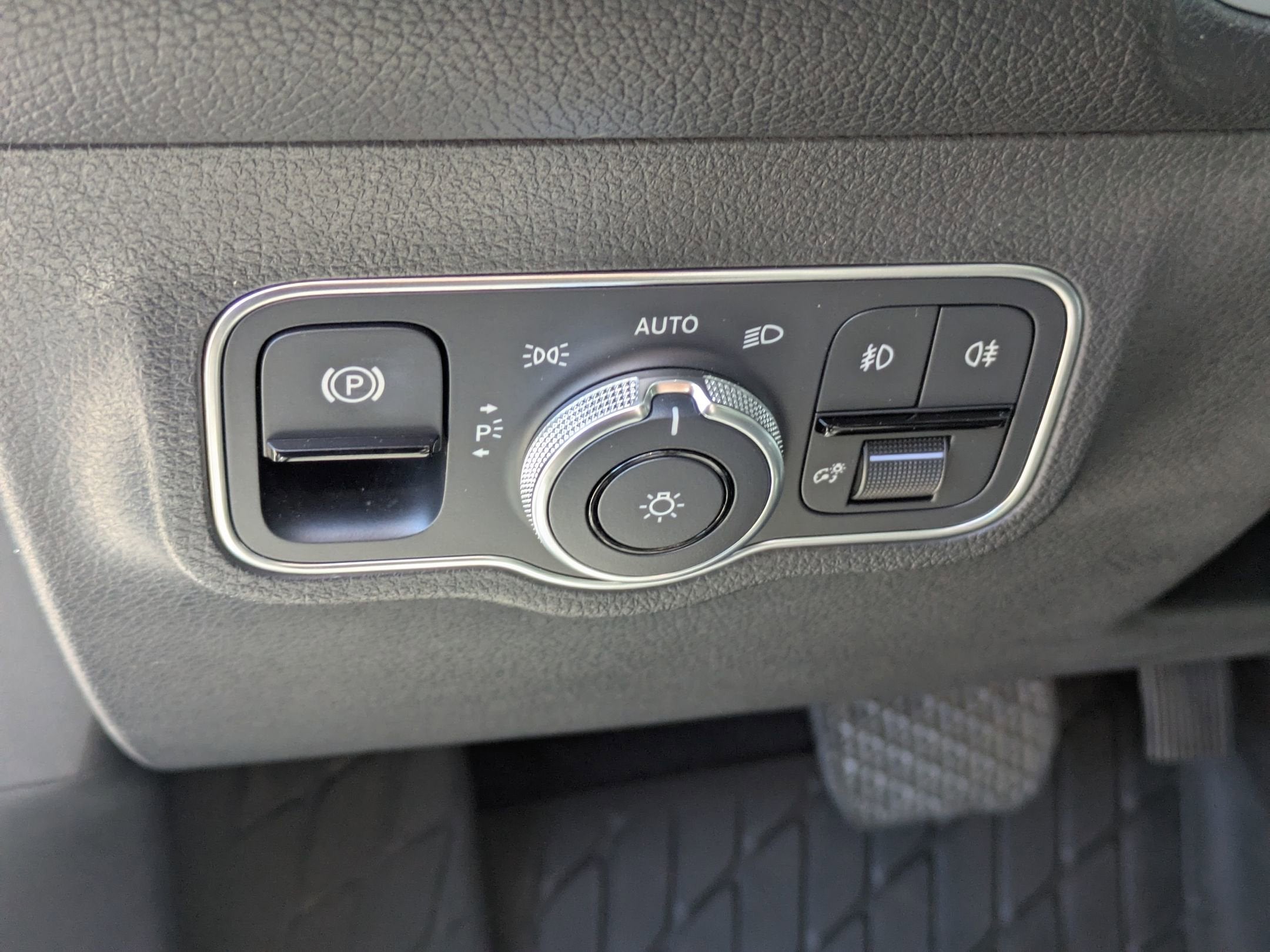 2023 Mercedes-Benz GLB GLB 250