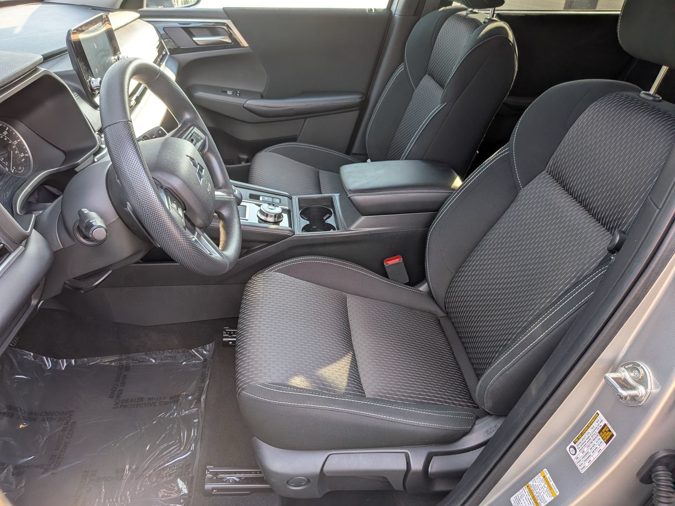 2022 Mitsubishi Outlander ES