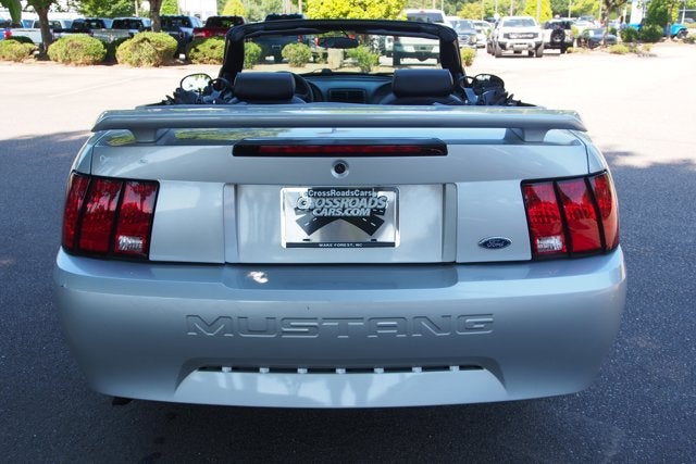 2003 Ford Mustang V6