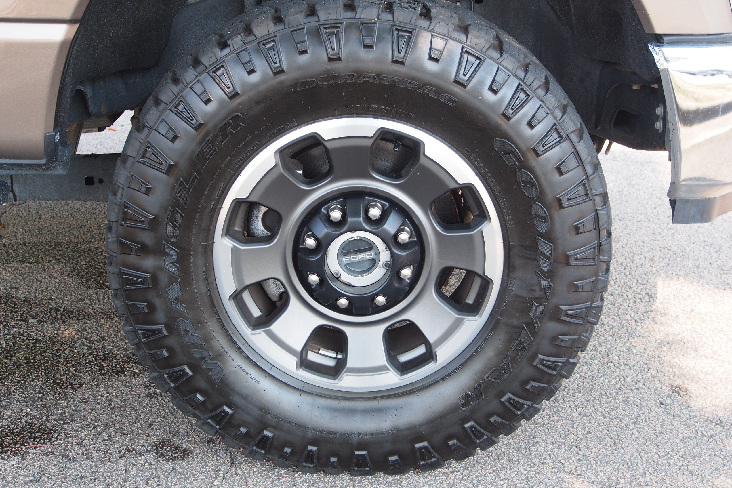 2023 Ford Super Duty F-350 SRW LARIAT