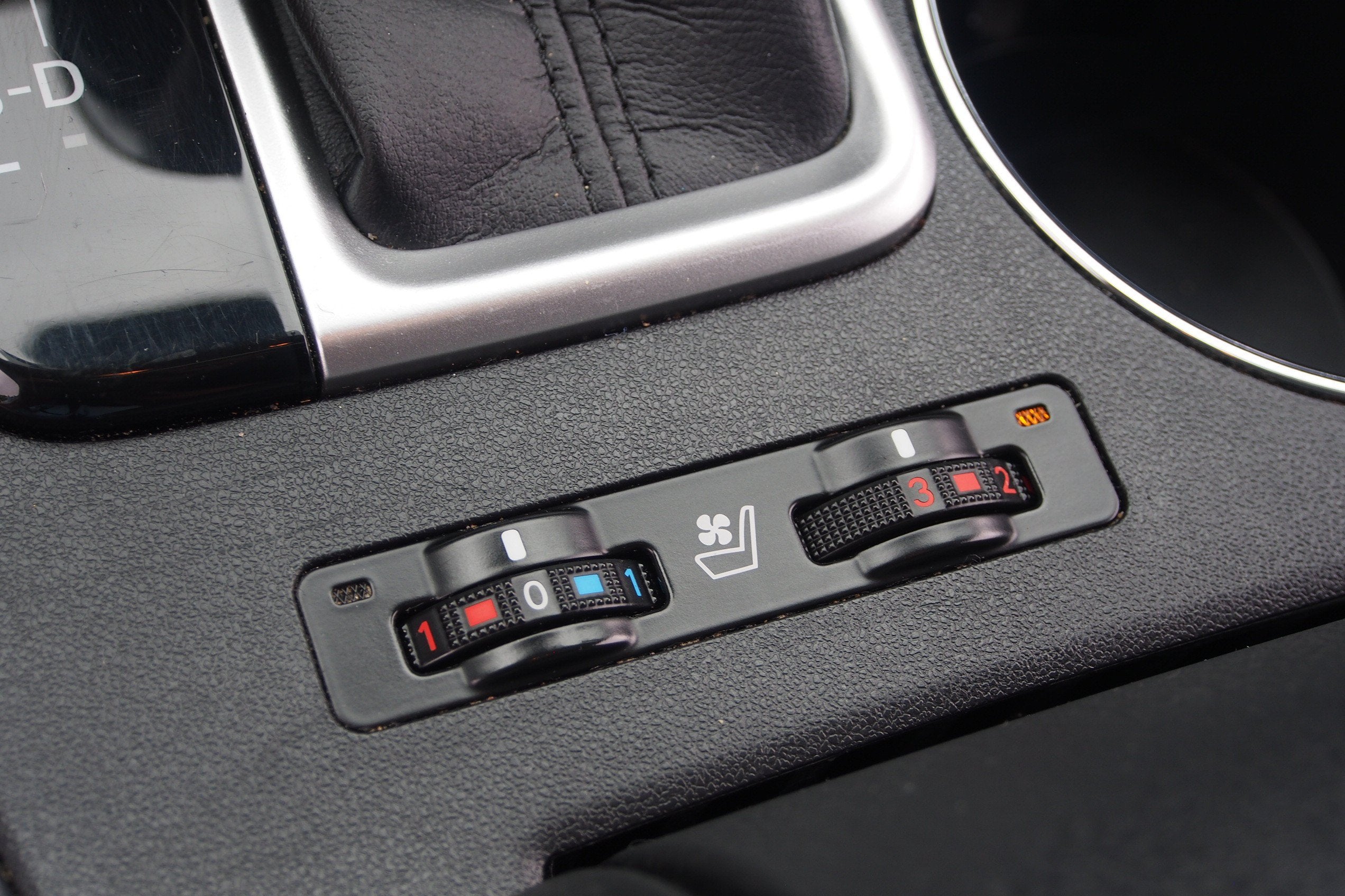 2019 Toyota Highlander Hybrid Limited Platinum