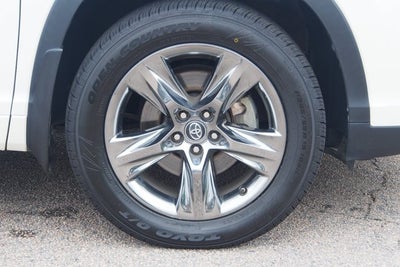 2019 Toyota Highlander Hybrid Limited Platinum