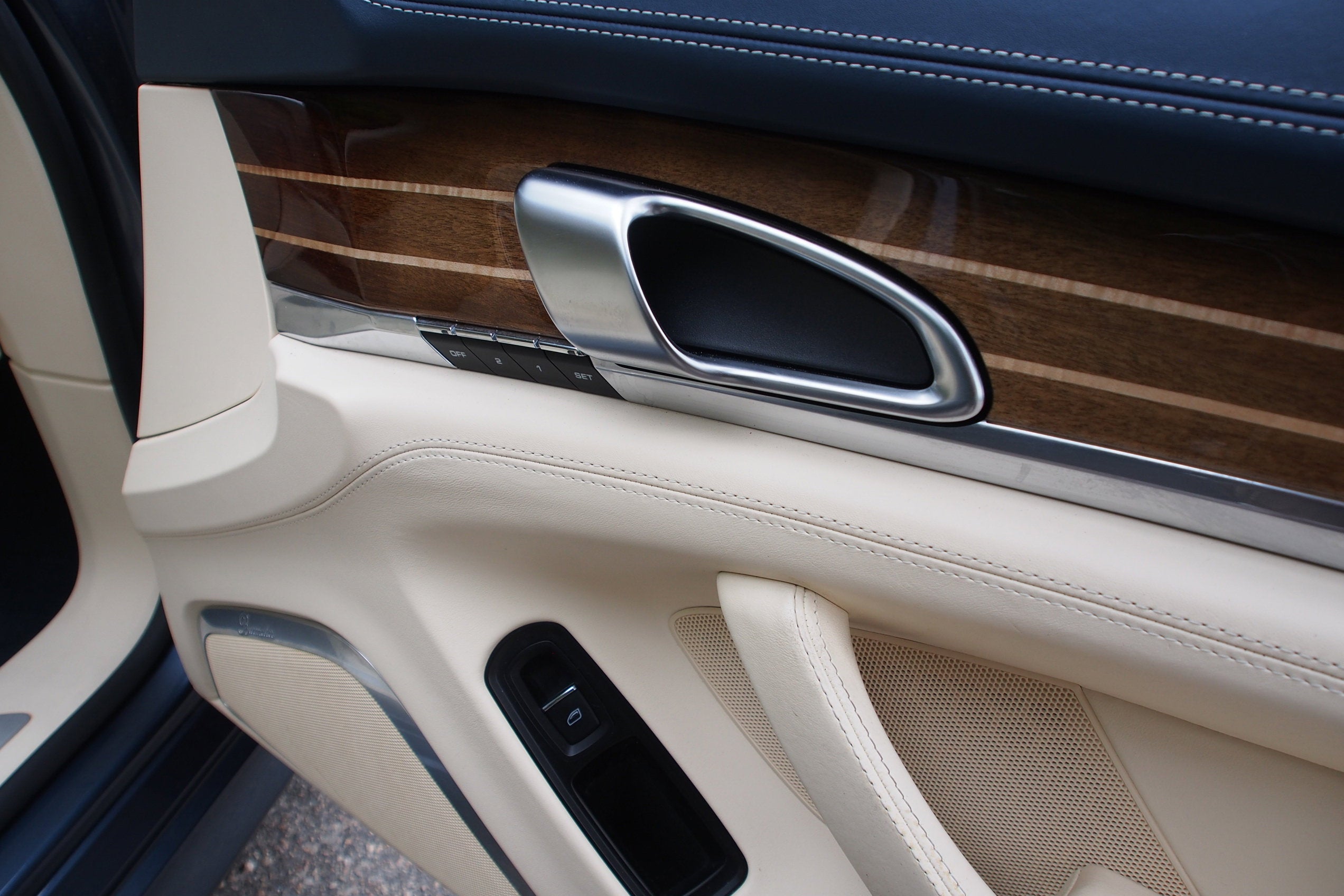 2012 Porsche Panamera Turbo
