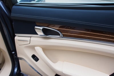 2012 Porsche Panamera Turbo