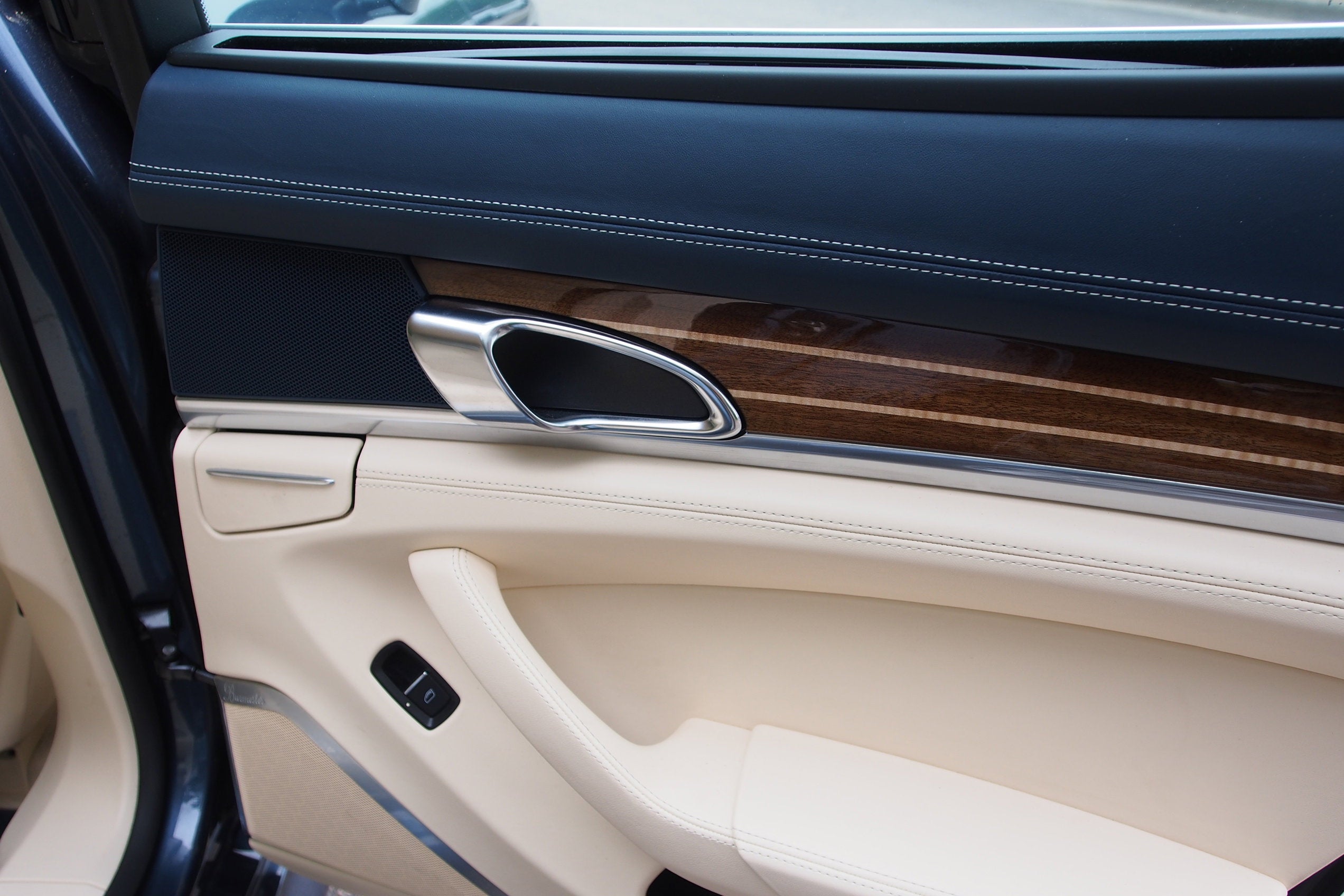 2012 Porsche Panamera Turbo