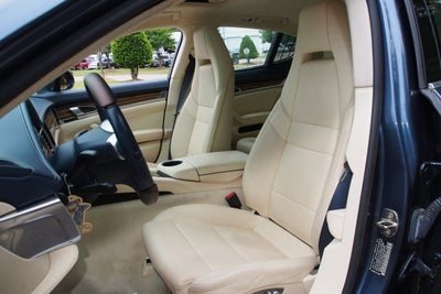 2012 Porsche Panamera Turbo