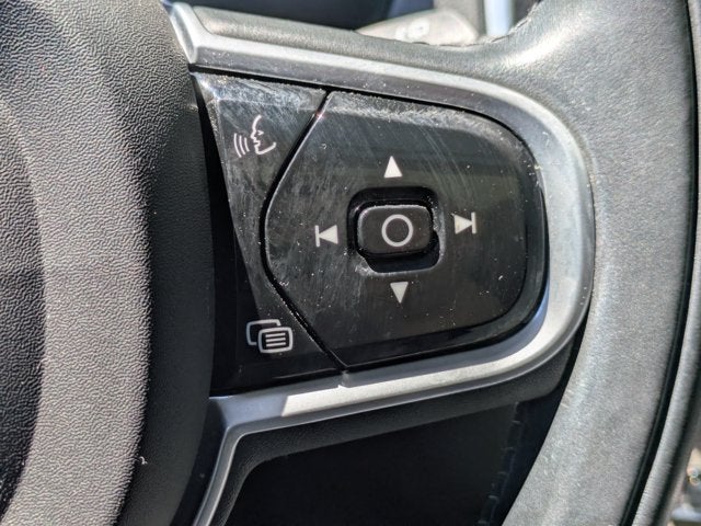 2022 Volvo XC90 Inscription
