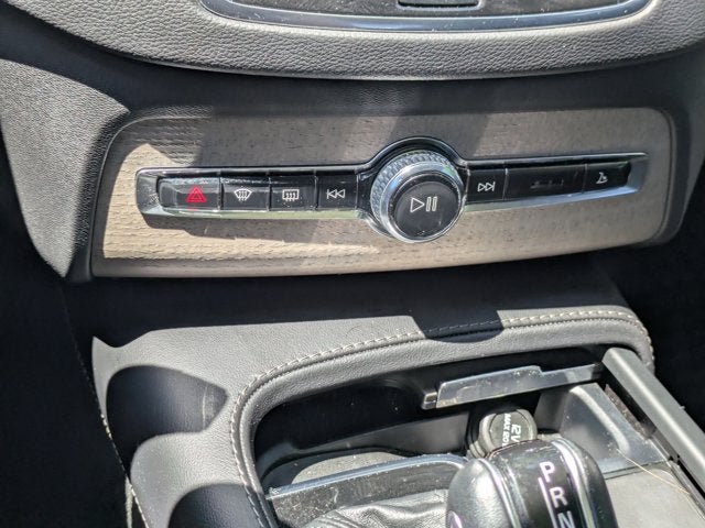 2022 Volvo XC90 Inscription