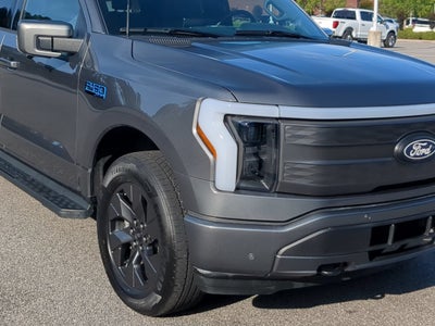 2025 Ford F-150 Lightning LARIAT