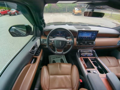 2024 Lincoln Navigator Reserve