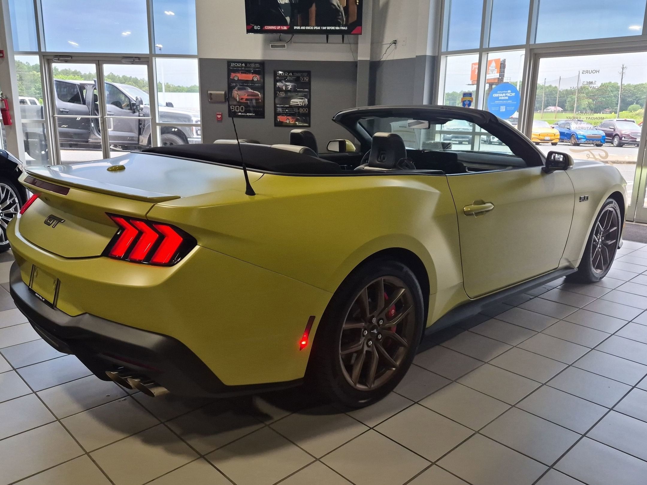 2025 Ford Mustang GT Premium