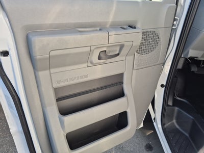 2025 Ford E-Series Cutaway Base