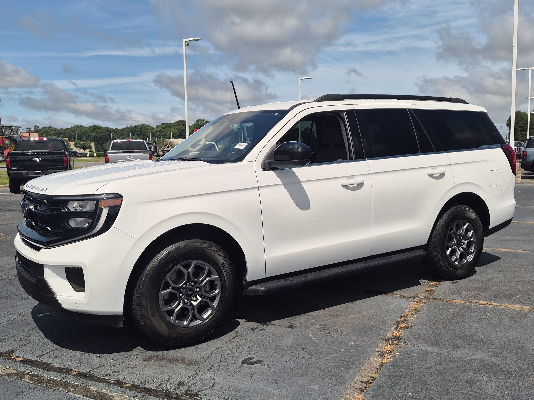 2025 Ford Expedition Active