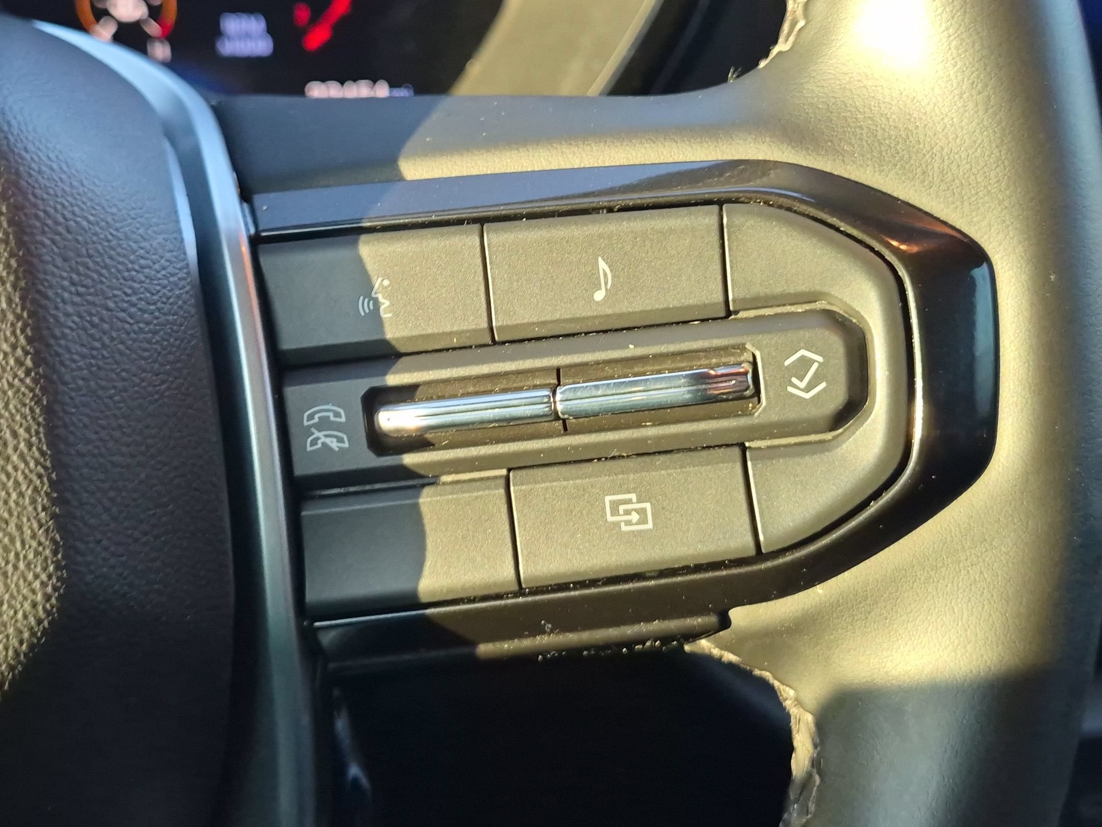2025 Chevrolet Colorado 4WD LT