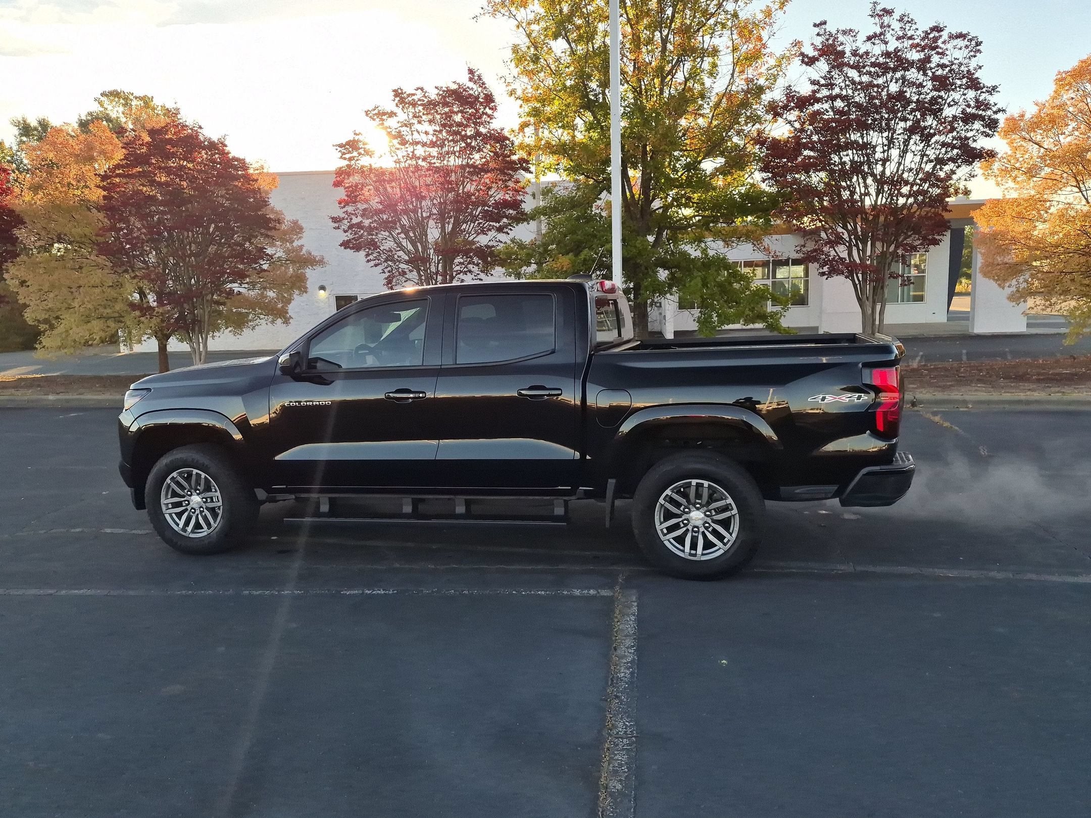 2025 Chevrolet Colorado 4WD LT