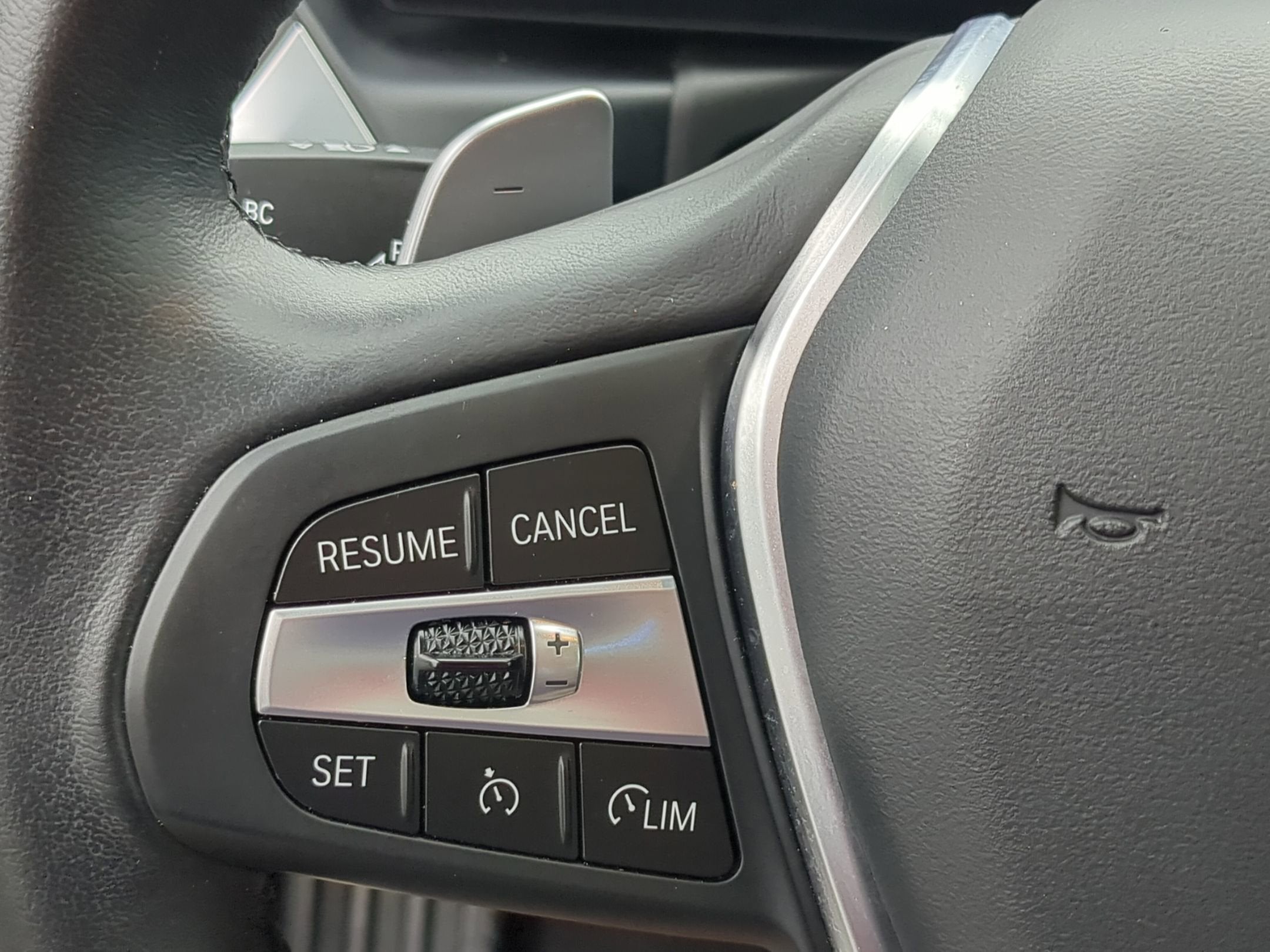 2024 BMW 3 Series 330i