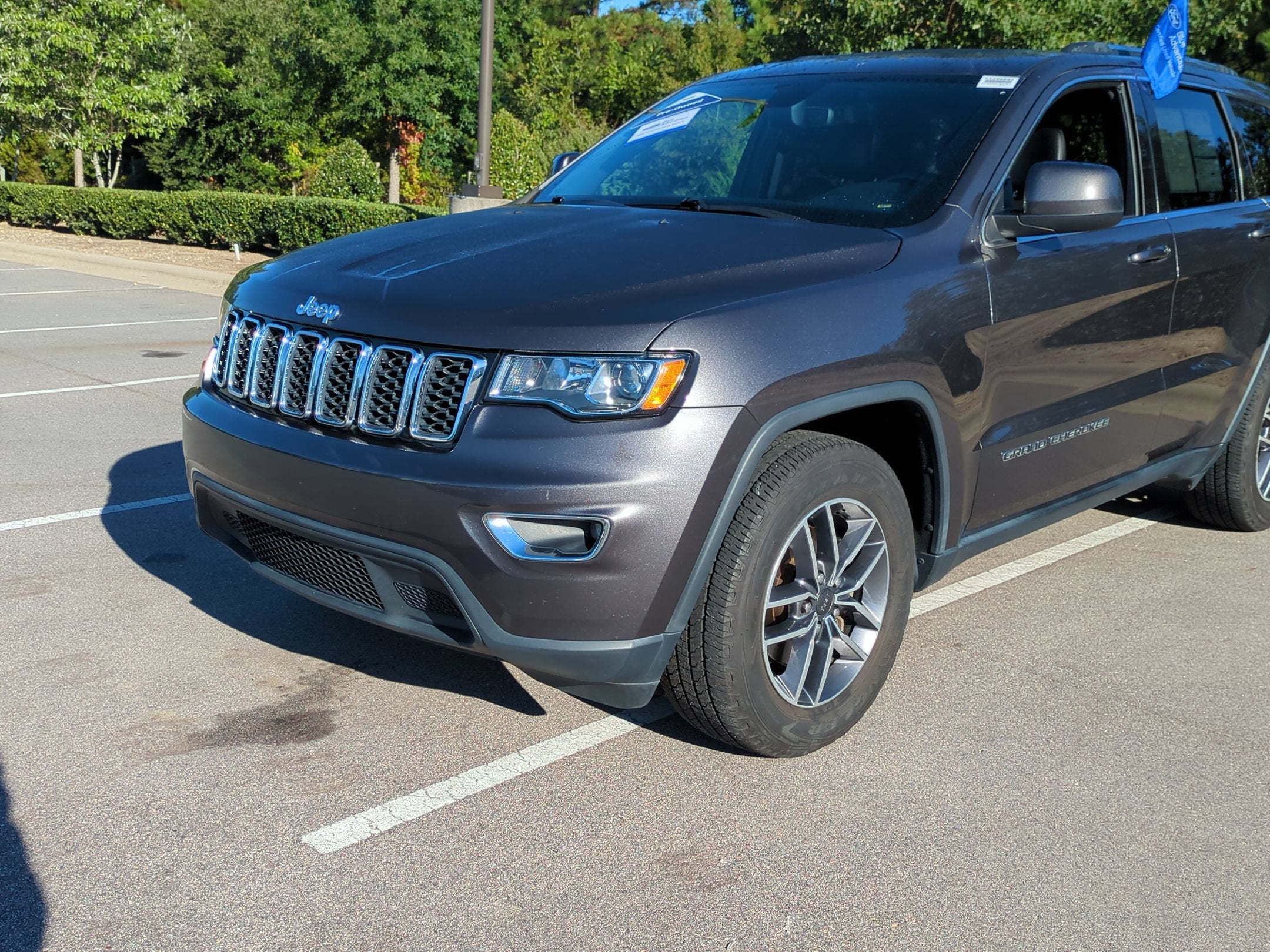 2020 Jeep Grand Cherokee Laredo E