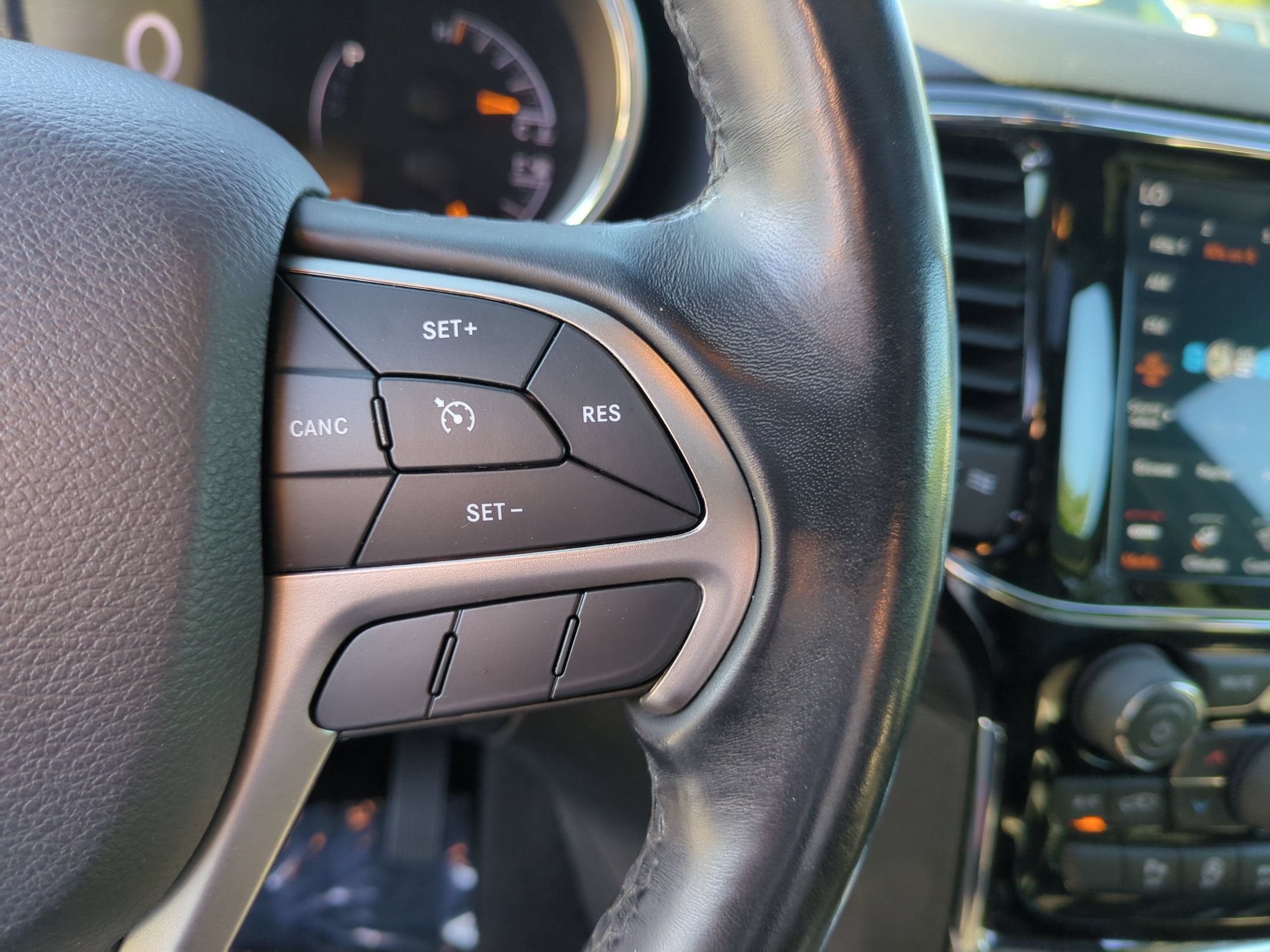 2020 Jeep Grand Cherokee Laredo E